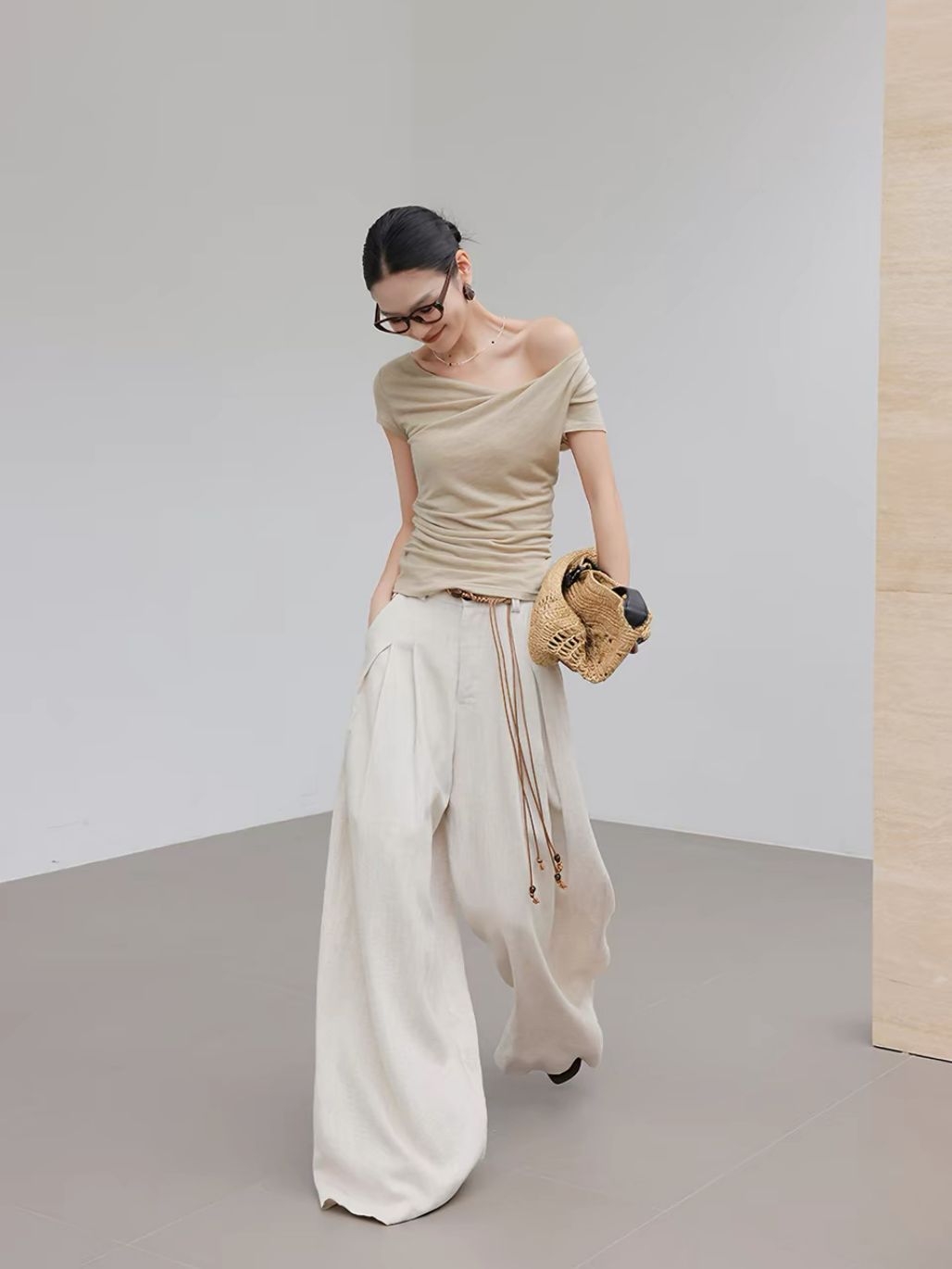 Lobora One Shoulder Top