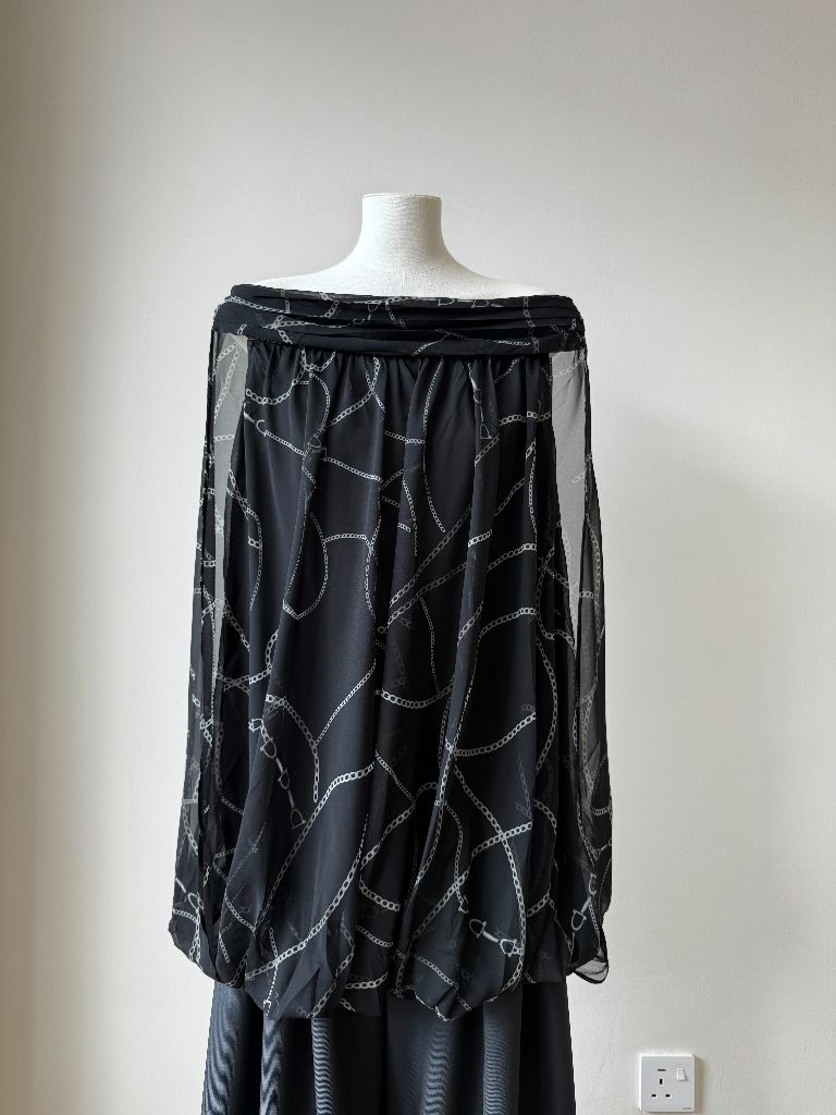 Wanessa Off Shoulder Flowy Top