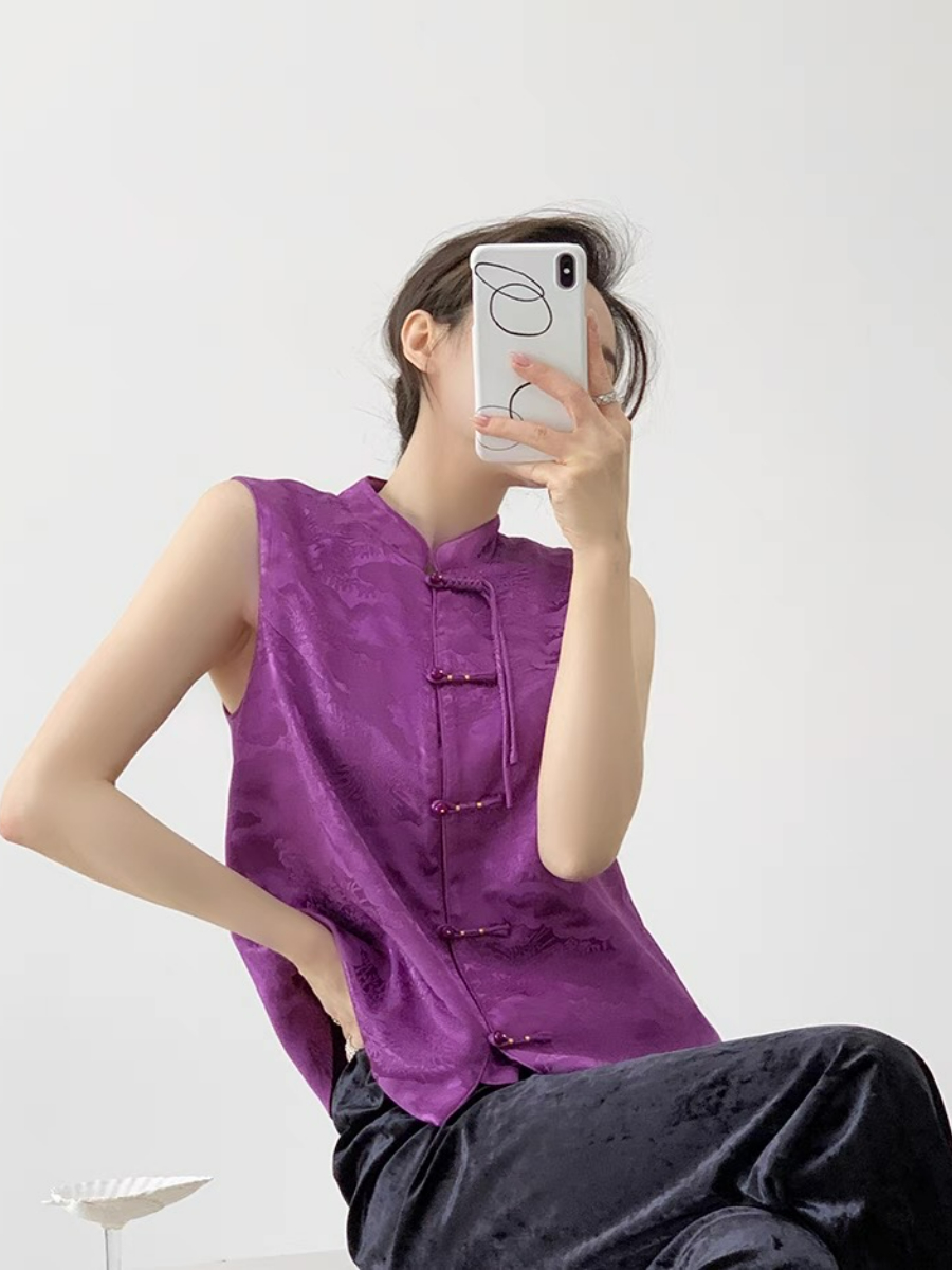 Xin Jie Oriental Vest