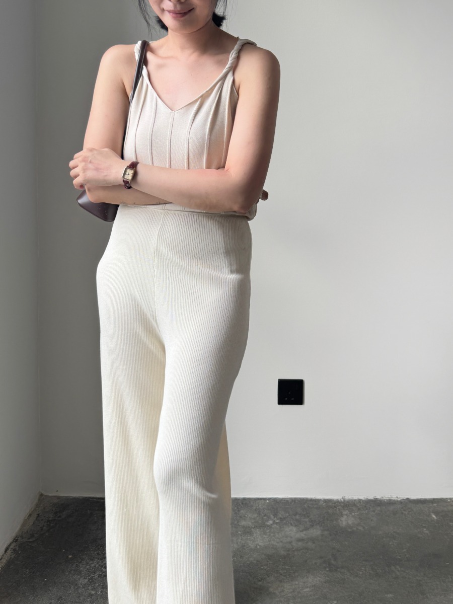 Emmett Twist Knot V-Neck Knit Top-The Black Bow-