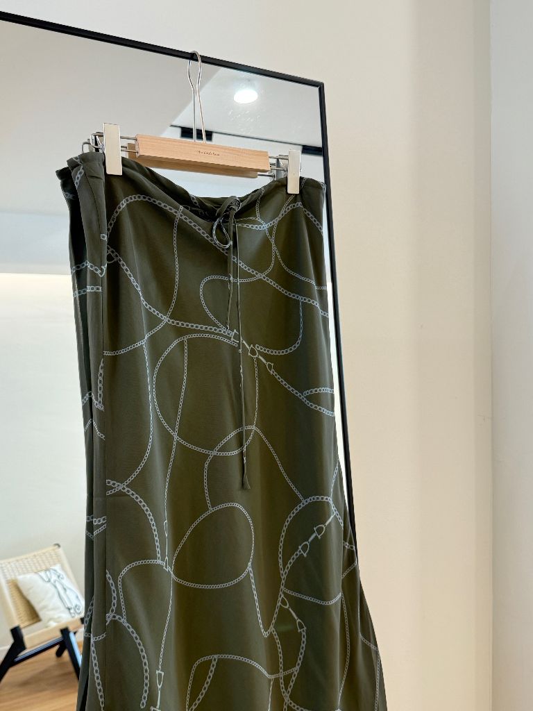 Wayan Graphic Print Skirt