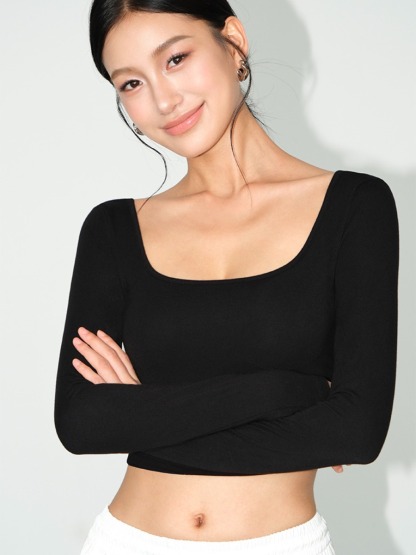 Mazzy Low Back Padded Crop Top-The Black Bow-
