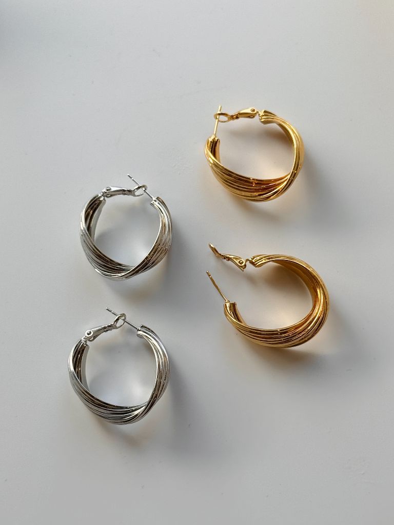 Seo-Yoon Twist Hoop Earrings