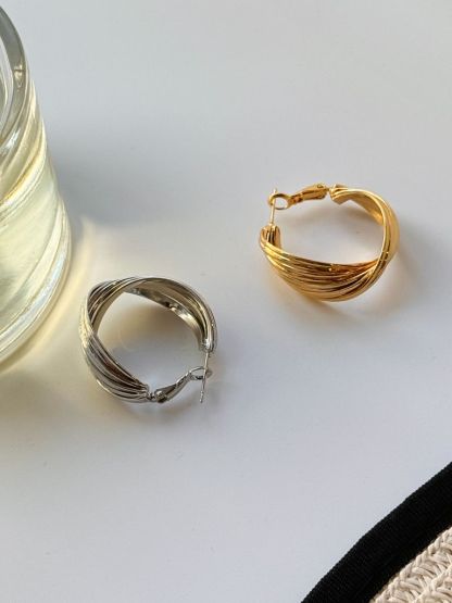 Seo-Yoon Twist Hoop Earrings