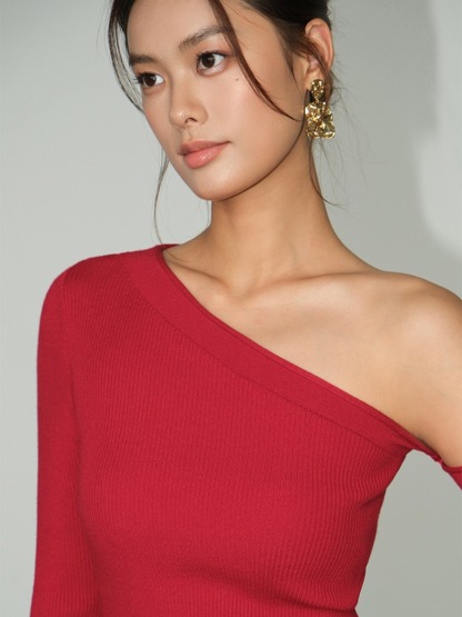 Moriah Asymmetric One Shoulder Top-The Black Bow-