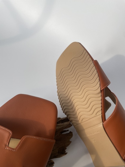 Louisé Geometric Sandal-Orange Brown-The Black Bow-