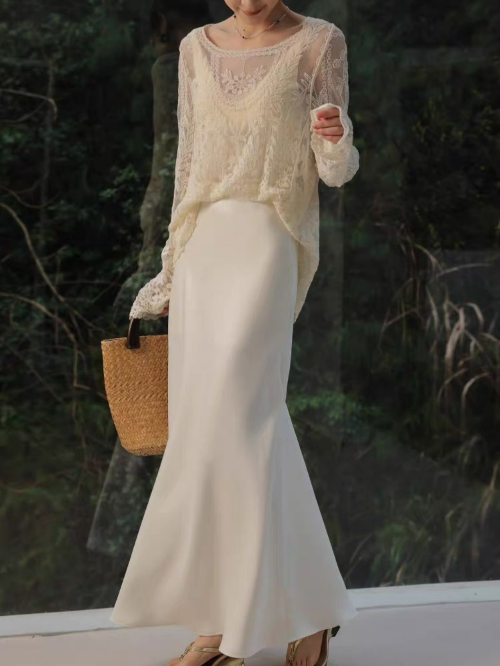 Lizbeth Graceful Embroided Sheer Top