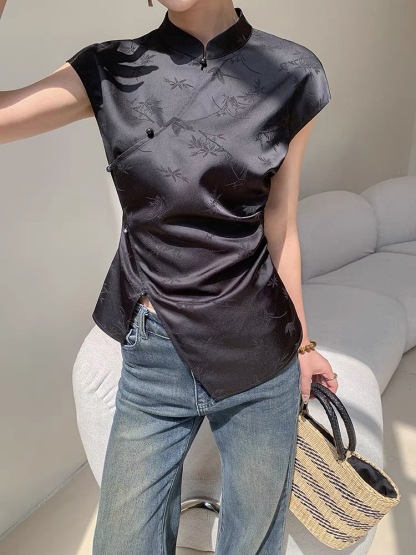 Cang Fen Asymmetric Oriental Top-The Black Bow-