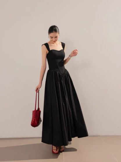 Lyvivi Sweetheart Structured Bodice Evening Gown