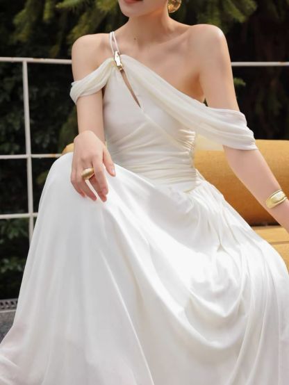 Lilymae Flowy Hem Muse Dress