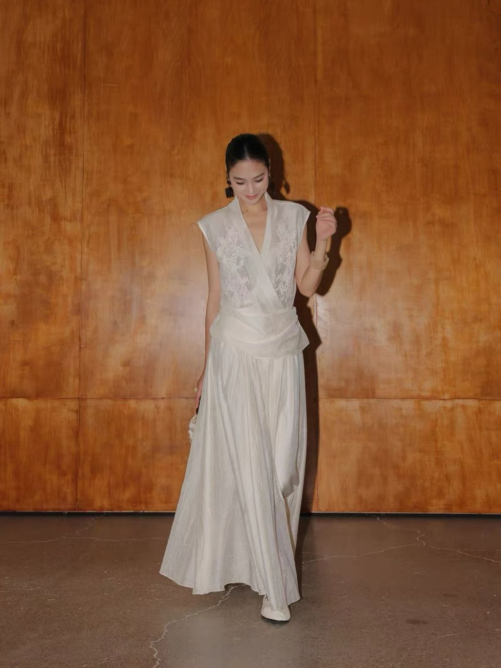 Ling Zi Graceful Embroided Vest & Flowy Hem Skirt (Sold Seperately)