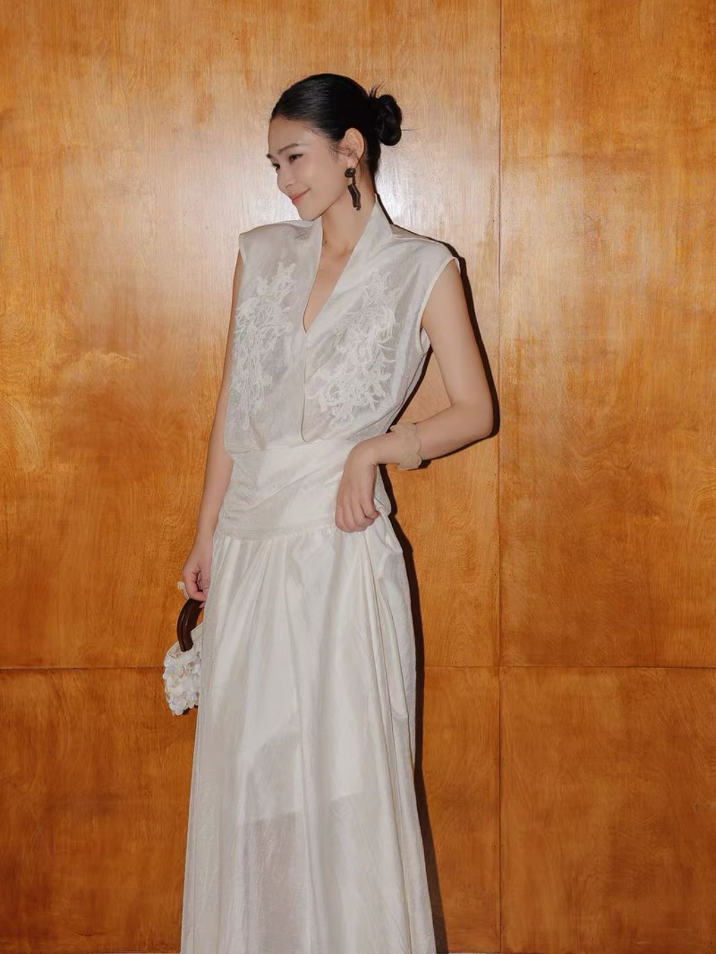 Ling Zi Graceful Embroided Vest & Flowy Hem Skirt (Sold Seperately)