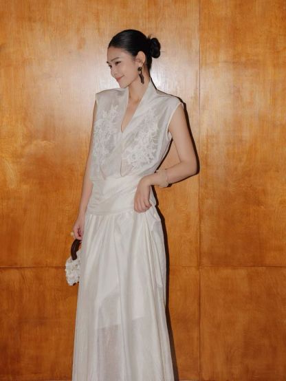 Ling Zi Graceful Embroided Vest & Flowy Hem Skirt (Sold Seperately)