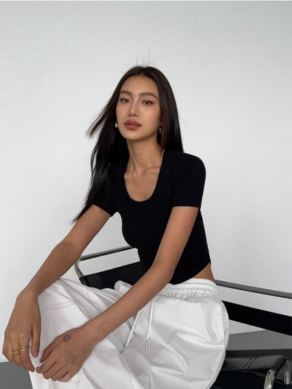 Moning Round Neck Top-The Black Bow-