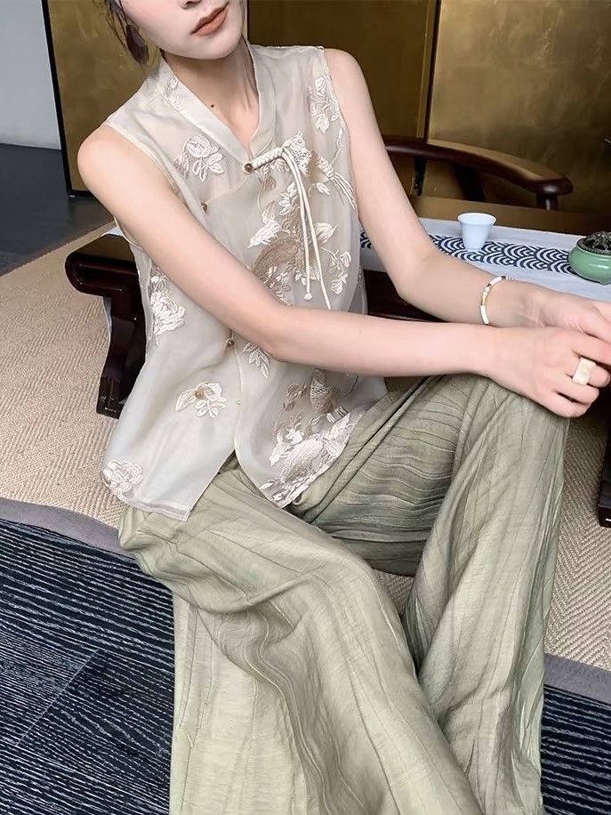 Ding Wei Culottes -The Black Bow-