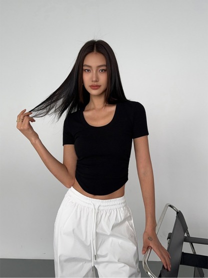 Moning Round Neck Top-The Black Bow-