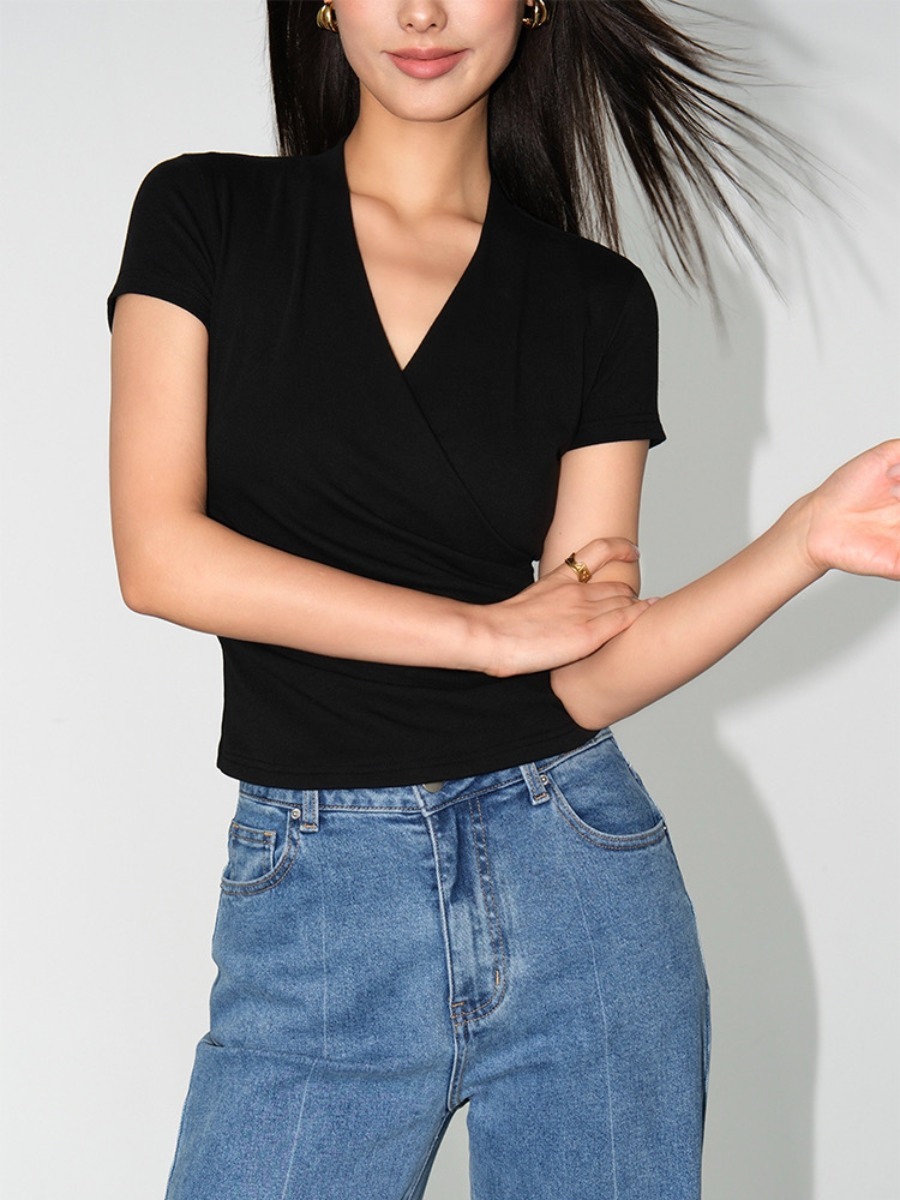 Meesy V-Neck Top-The Black Bow-