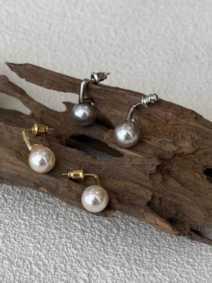 Ye-Jin Single Pearl Drop Earrings