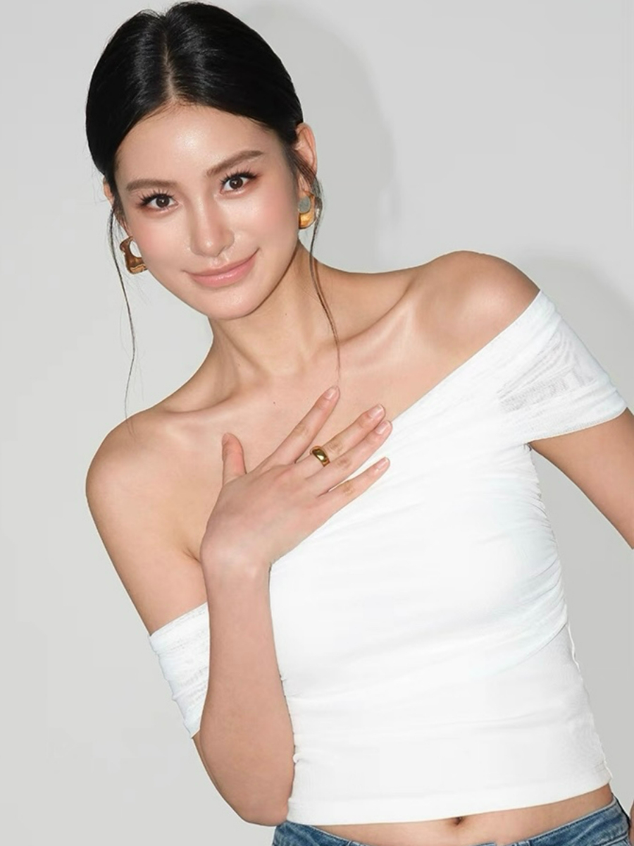 Khloe Asymmetric Shoulder Top