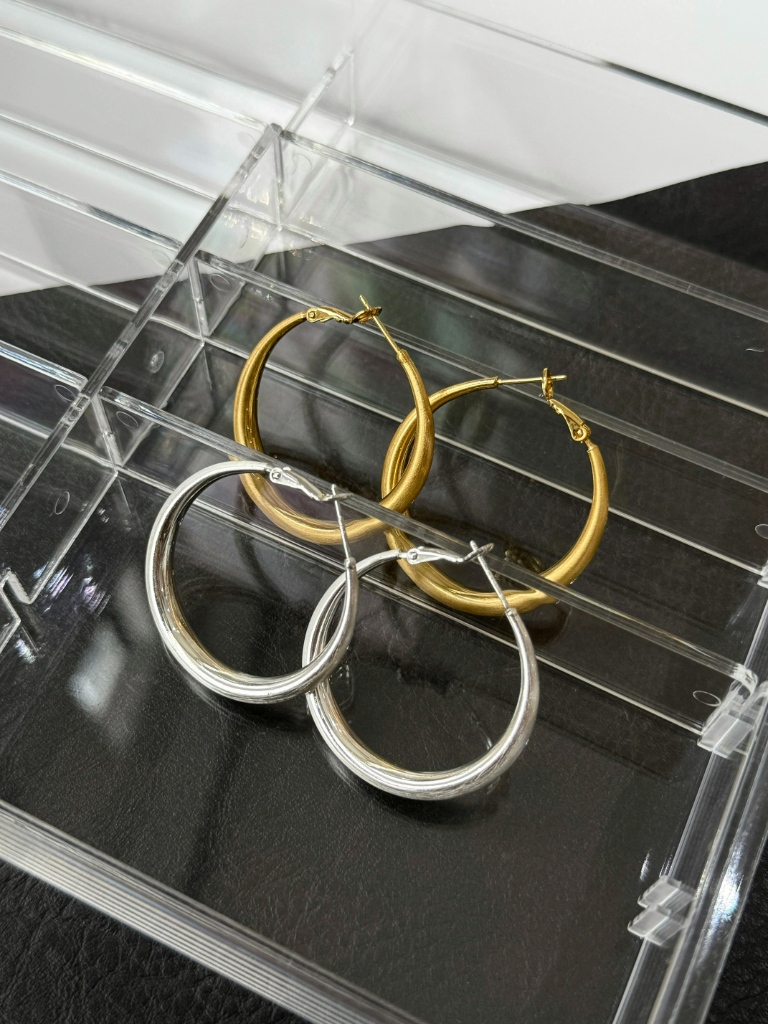Zahra Frosted Hoop Earrings