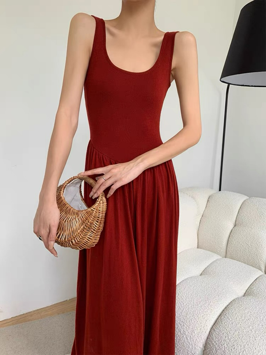 Lucy Round Neck Sleeveless Maxi Dress
