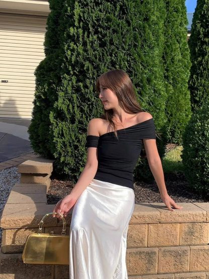 Khloe Asymmetric Shoulder Top