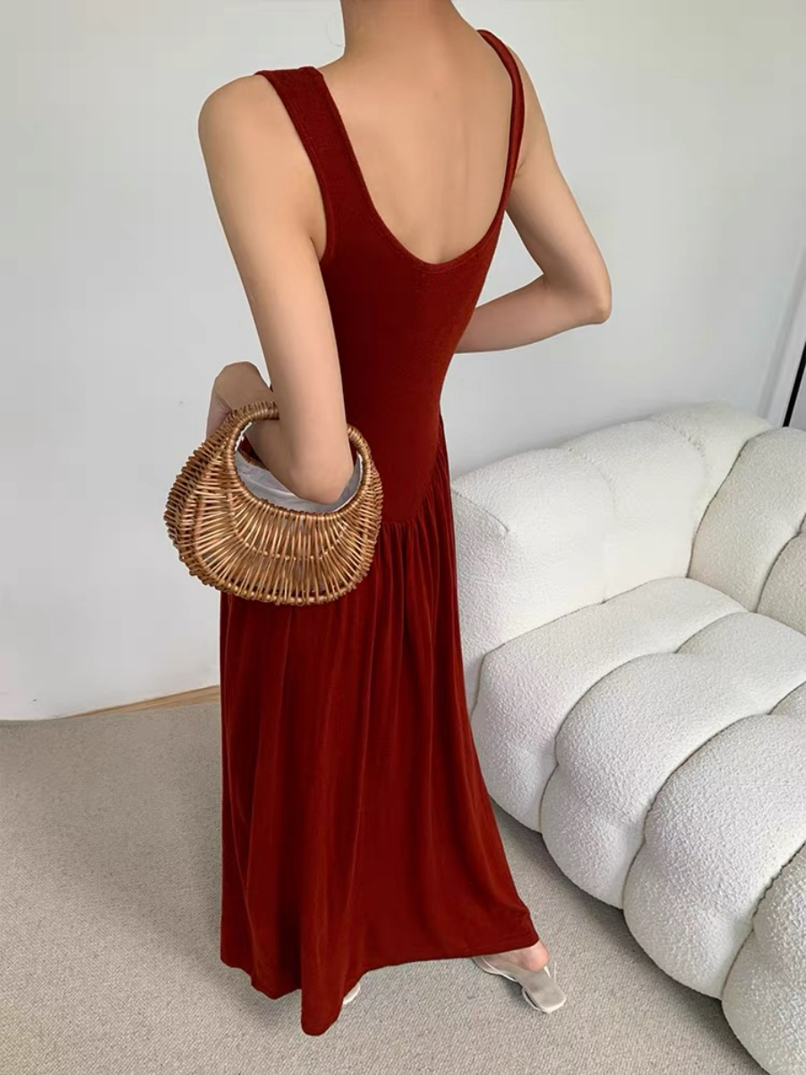 Lucy Round Neck Sleeveless Maxi Dress