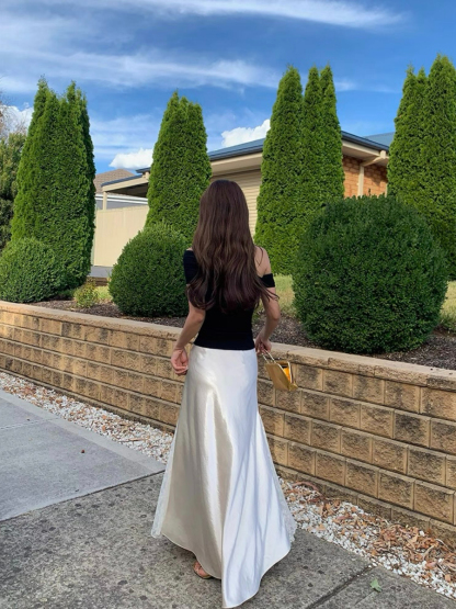 Khloe Asymmetric Shoulder Top