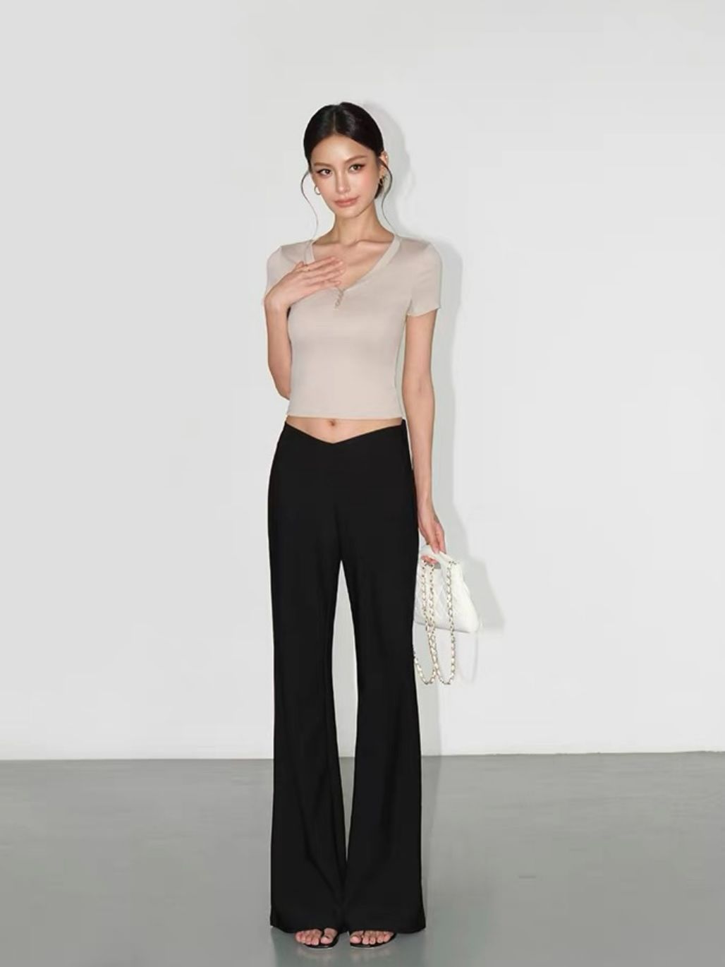 Rubby Buttoned Knit Top