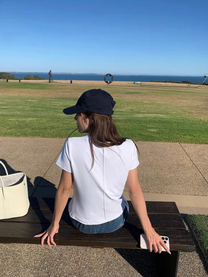Kira Basic Tee