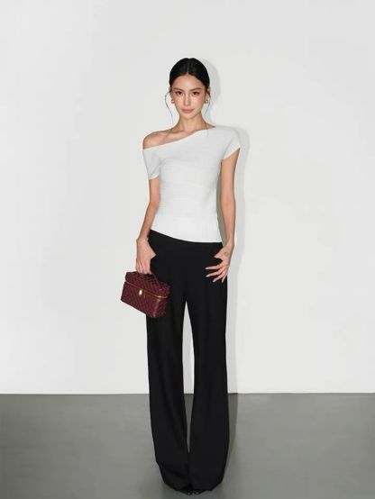 Ria One Shoulder Ribbed Knit Top