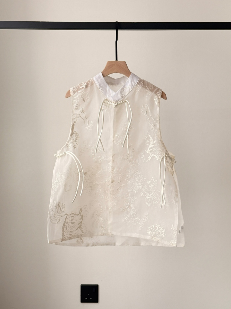 Hai Ren Oriental Embroidered Organza Vest Top (TP111)
