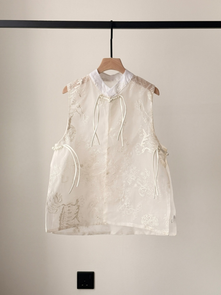 Hai Ren Oriental Embroidered Organza Vest Top (TP111)