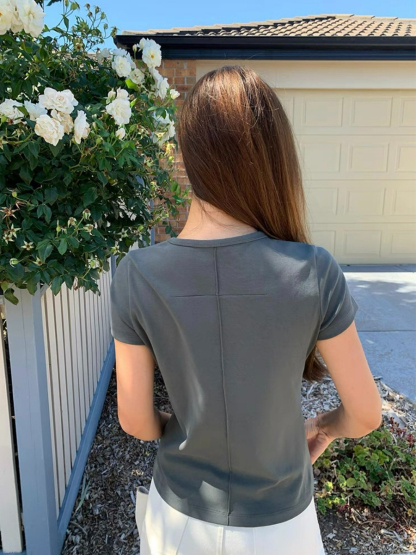 Kira Basic Tee