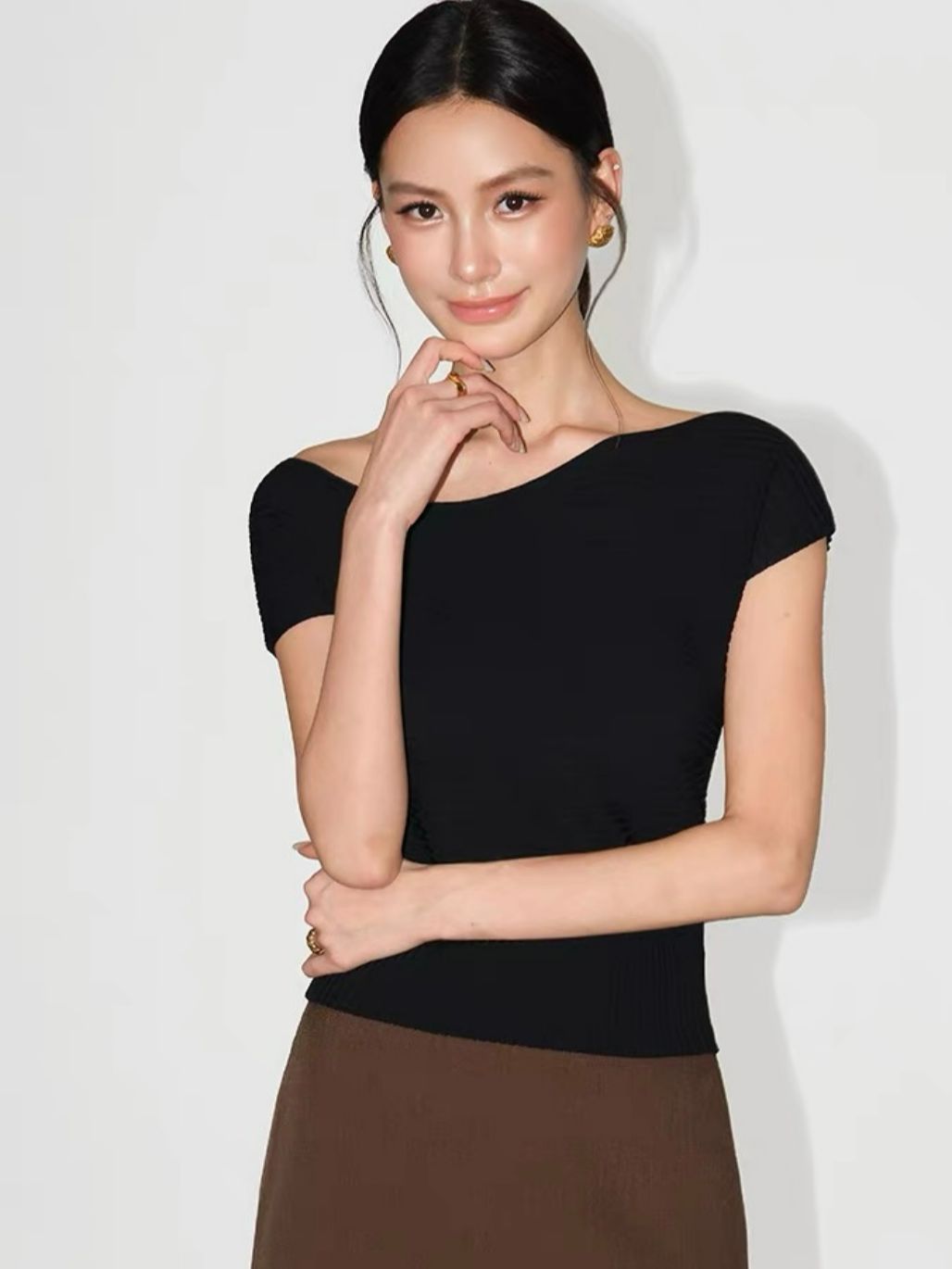Ria One Shoulder Ribbed Knit Top