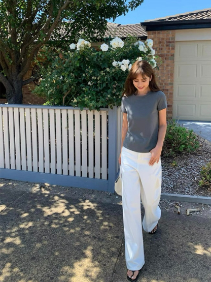 Kira Basic Tee