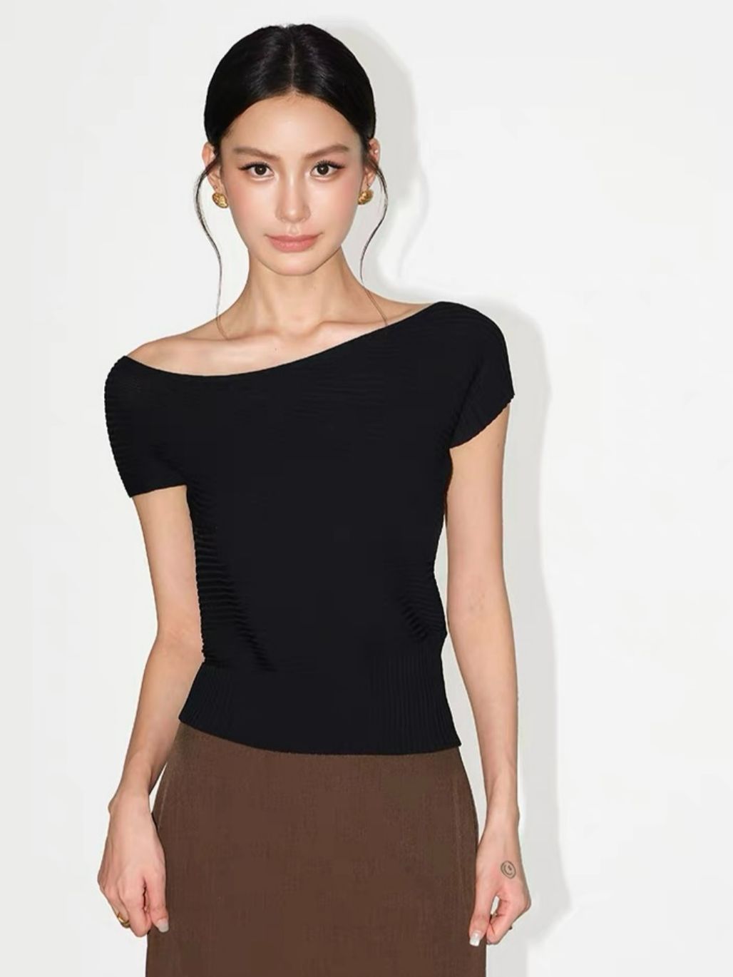 Ria One Shoulder Ribbed Knit Top