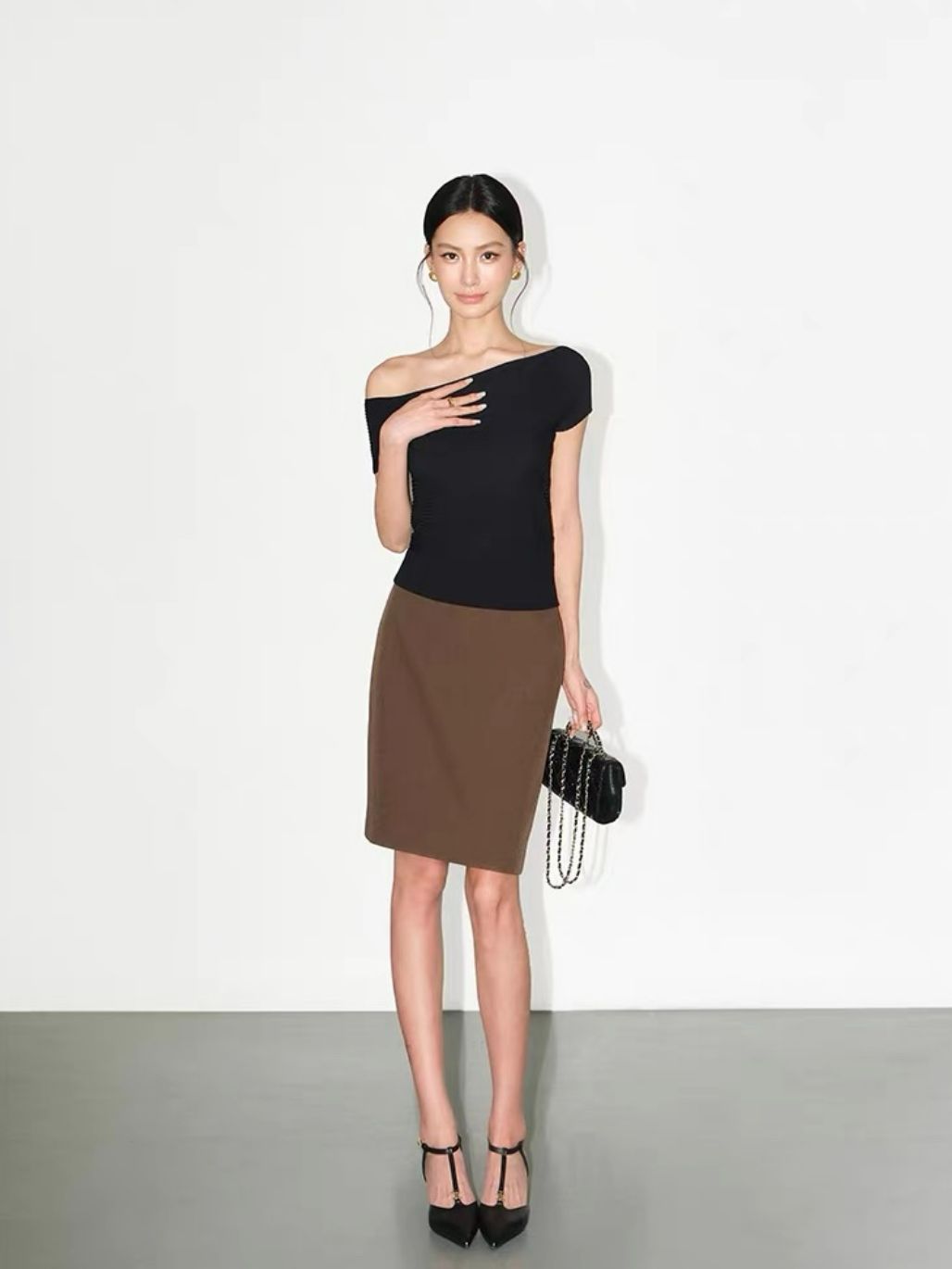 Ria One Shoulder Ribbed Knit Top