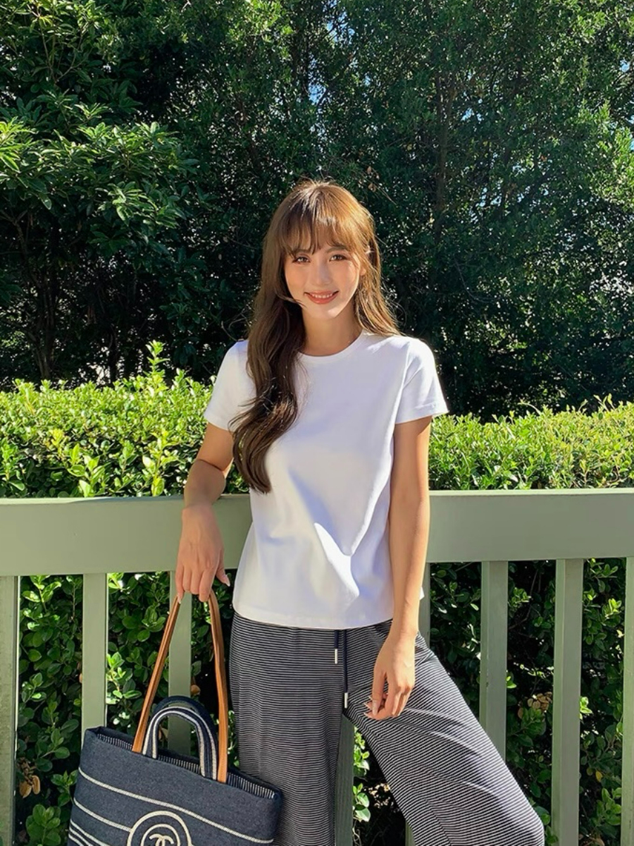 Kira Basic Tee