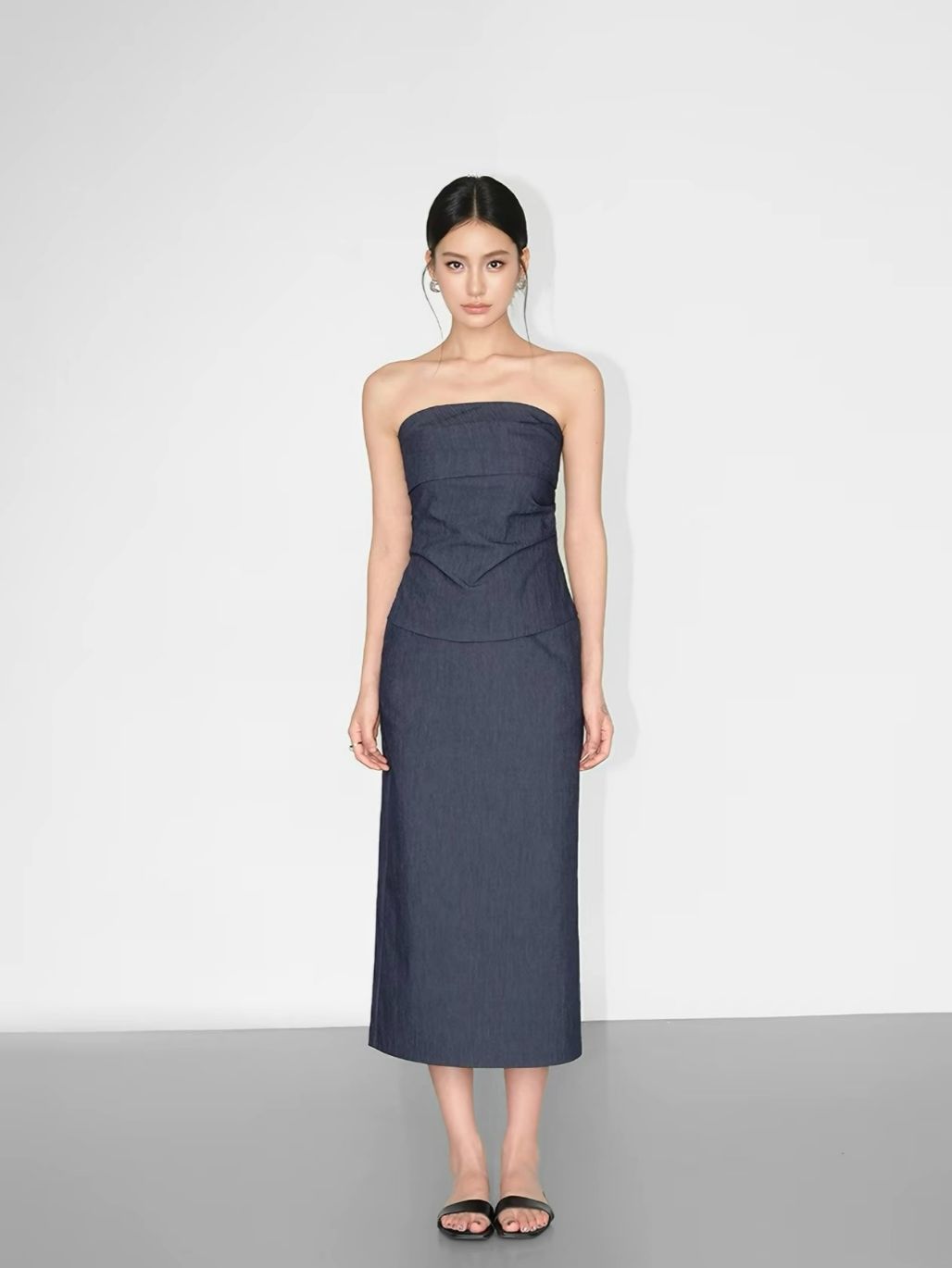Raven Pleated Tube Top & Midi Skirt (Sold seperately）