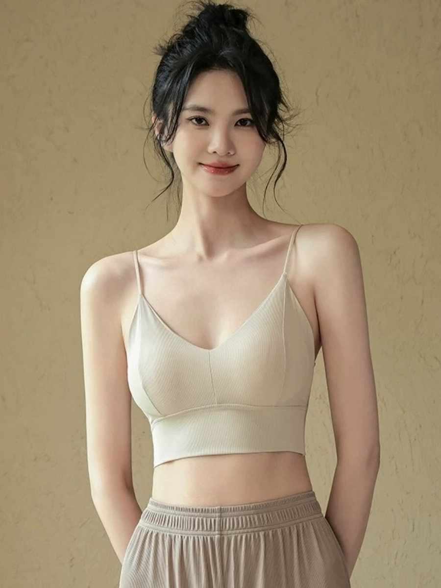 Banilla V-Neck Padded Top