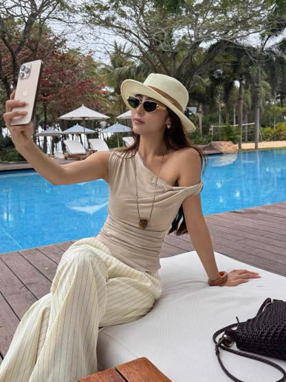 Kely One Shoulder Knit Top