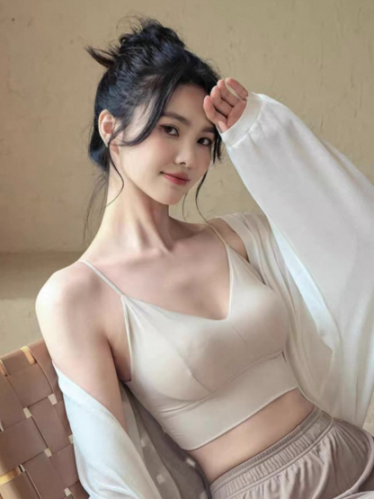 Banilla V-Neck Padded Top