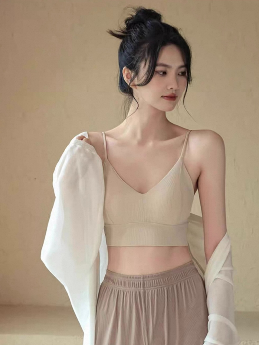 Banilla V-Neck Padded Top