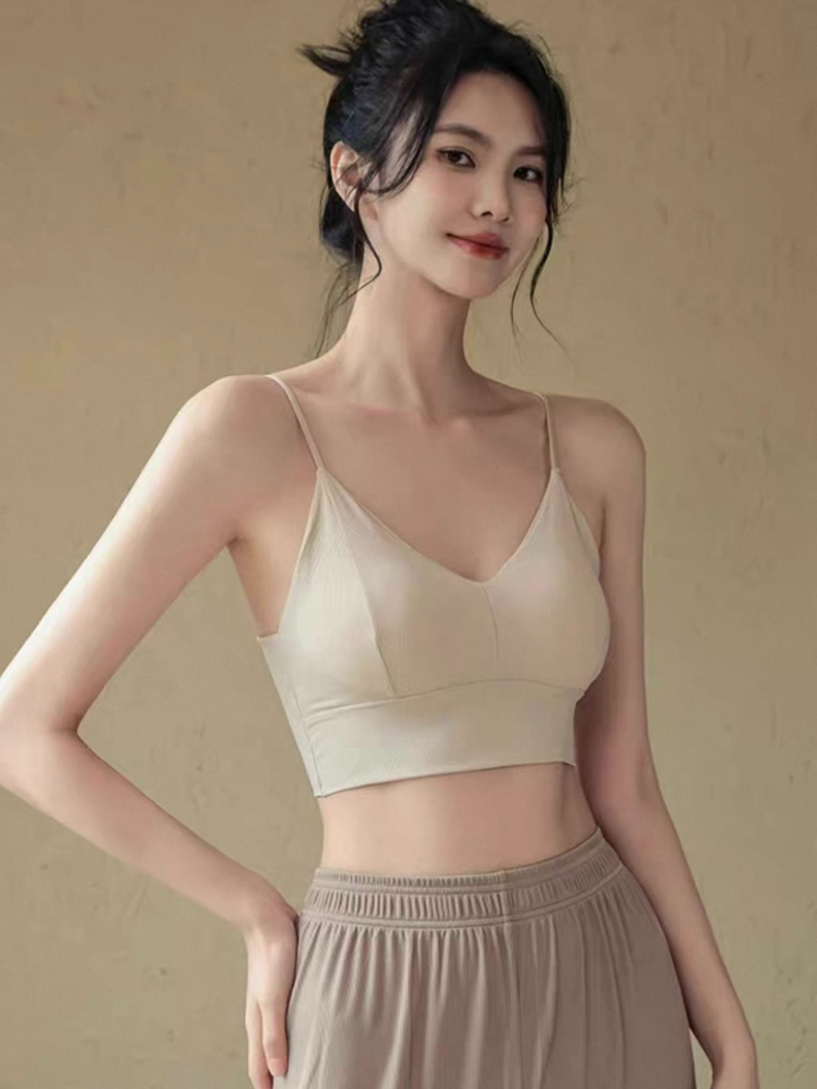 Banilla V-Neck Padded Top