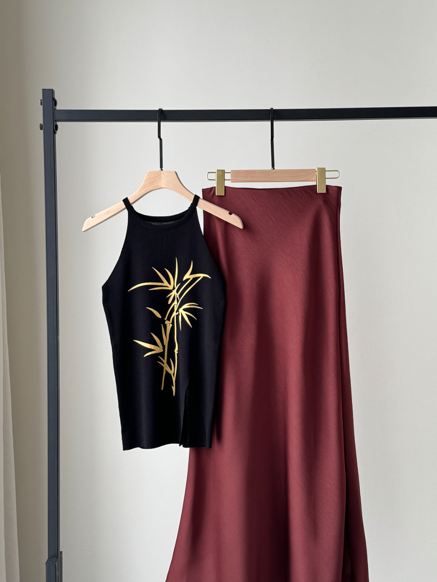 Audrey Textured Satin Bias Cutting Skirt-The Black Bow-