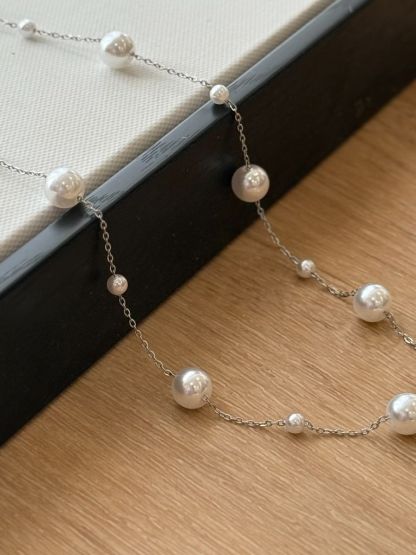 Bora Staion Pearl Necklace