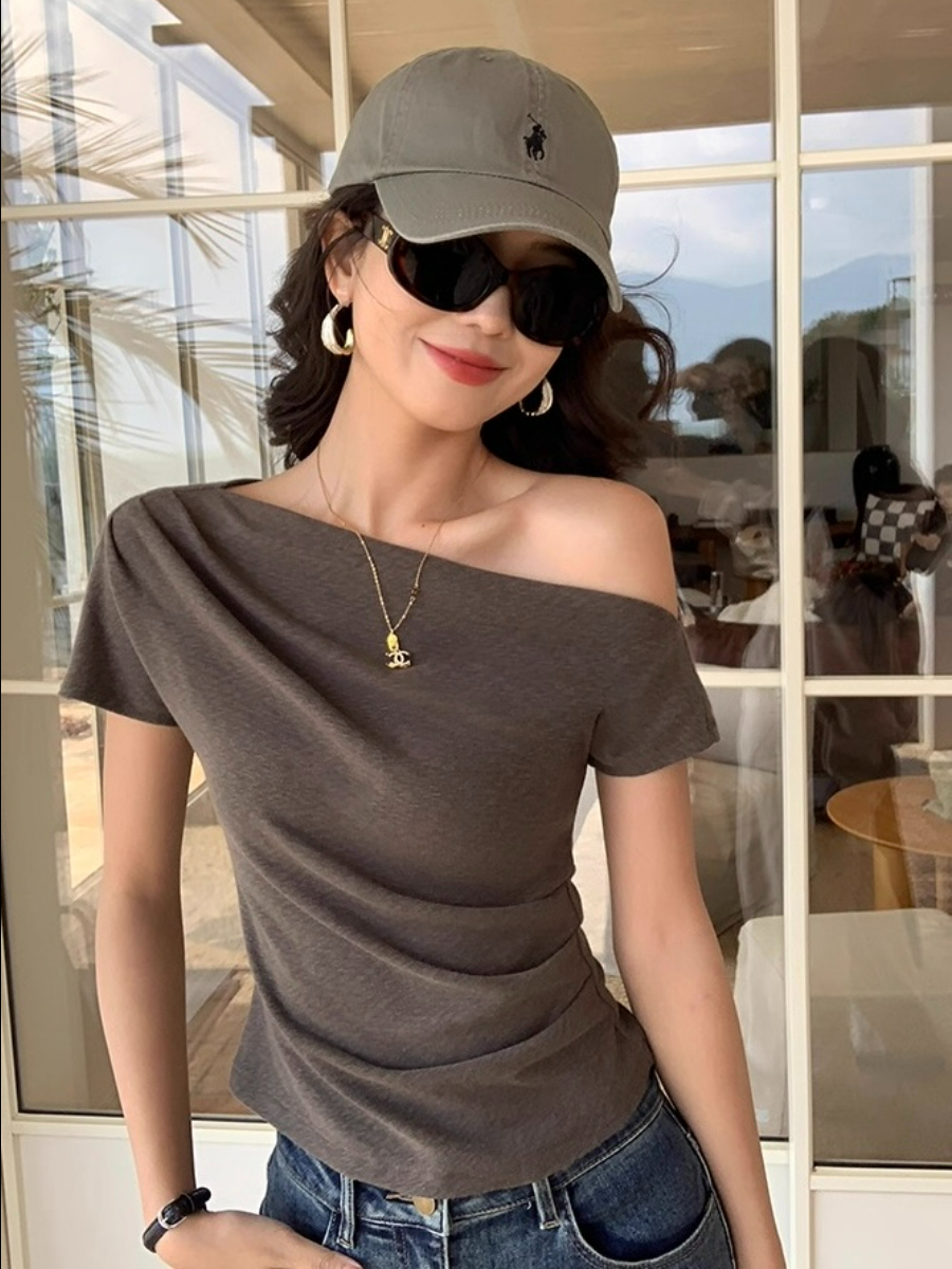 Leen One Shoulder Knit Top