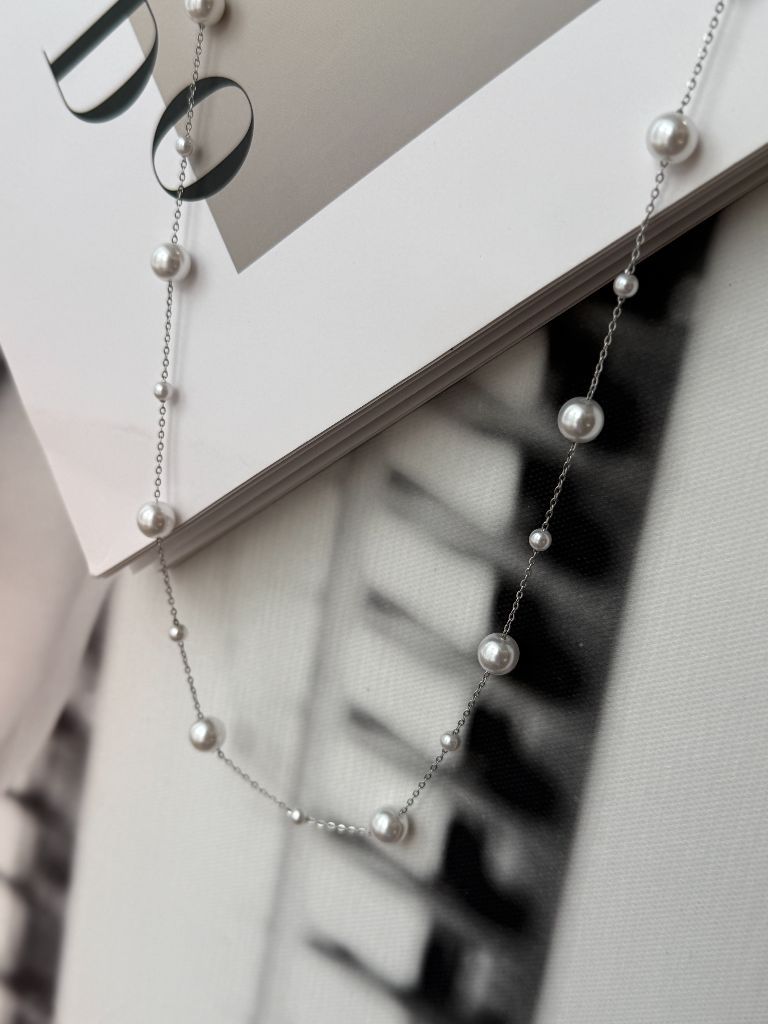 Bora Staion Pearl Necklace
