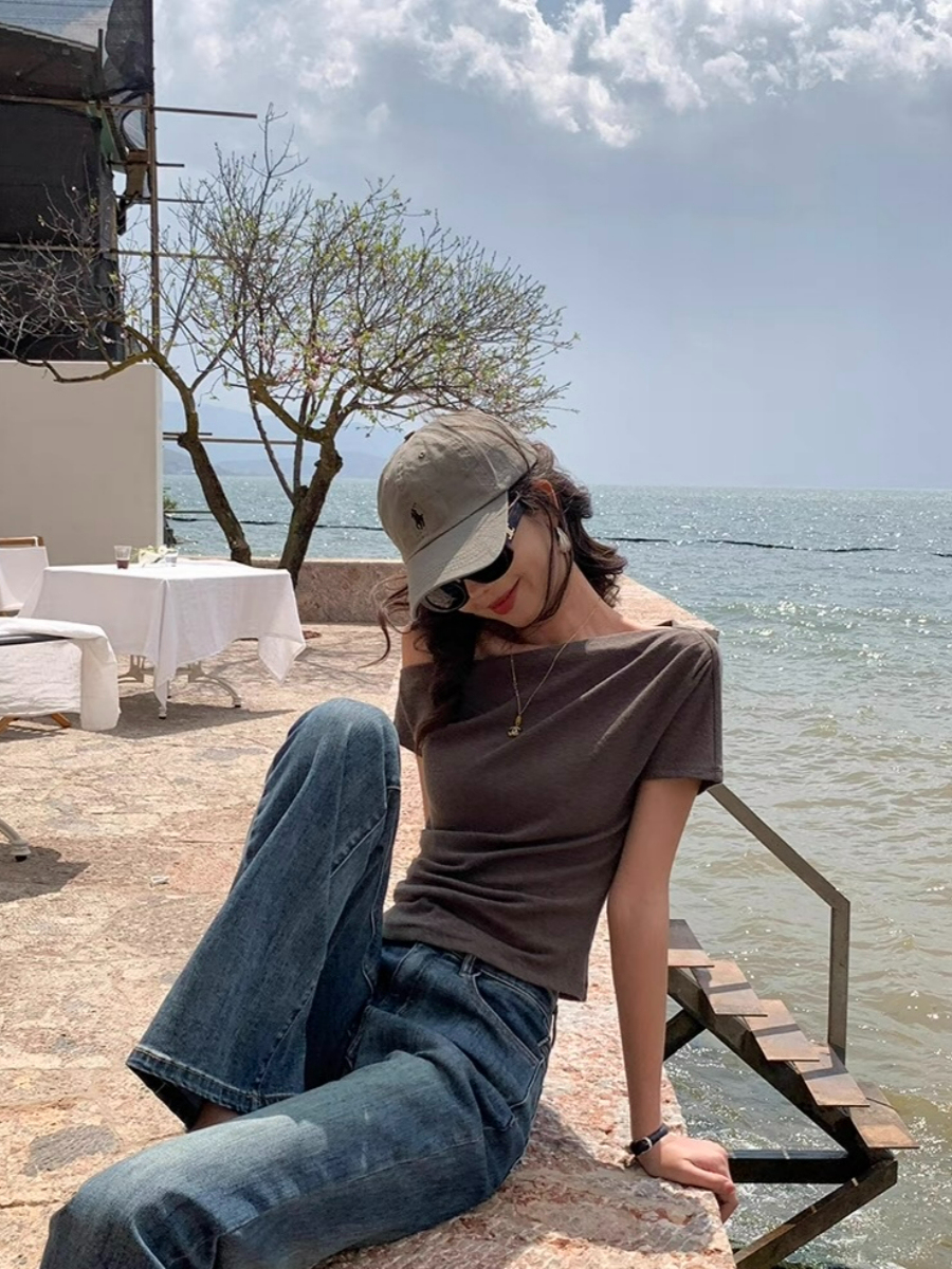 Leen One Shoulder Knit Top